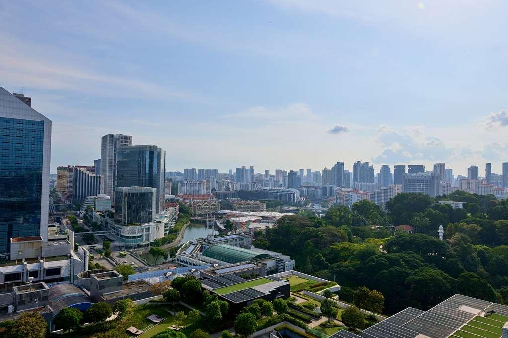 Wyndham Singapore Hotel Exterior photo View of the city from the Marina East Promenade