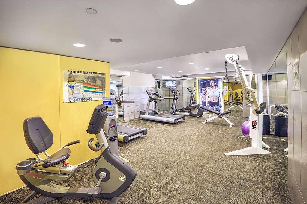 Wyndham Singapore Hotel Facilities photo The gym at the hotel